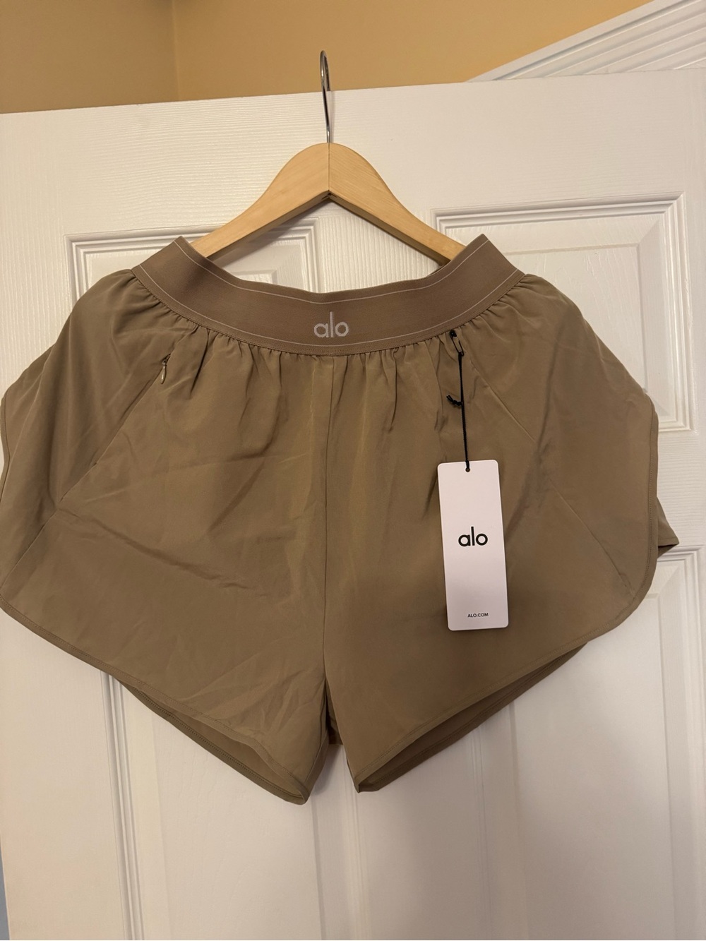 ALO Yoga Women's Match Point Shorts in Gravel Color